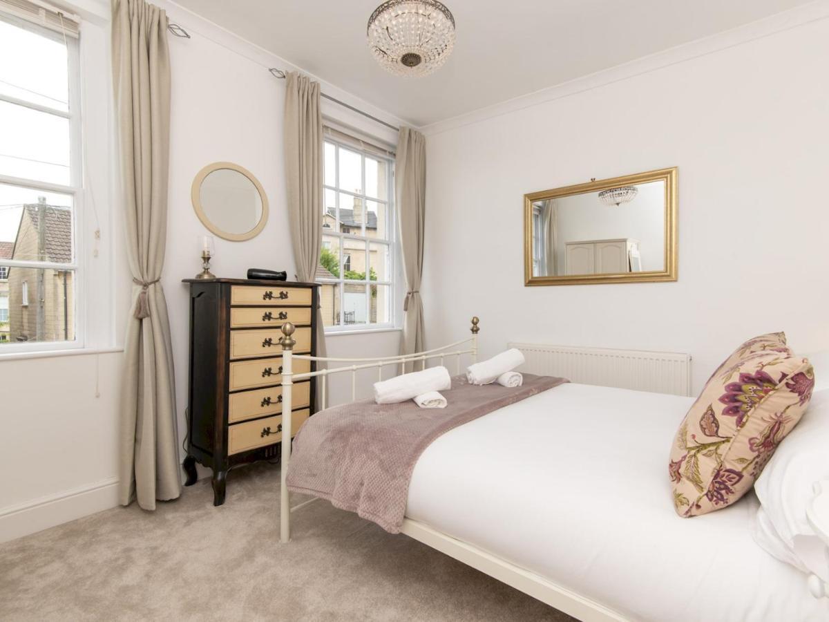 Pass The Keys Stylish 2 Bed Central Bath Apartment With Parking Exterior foto