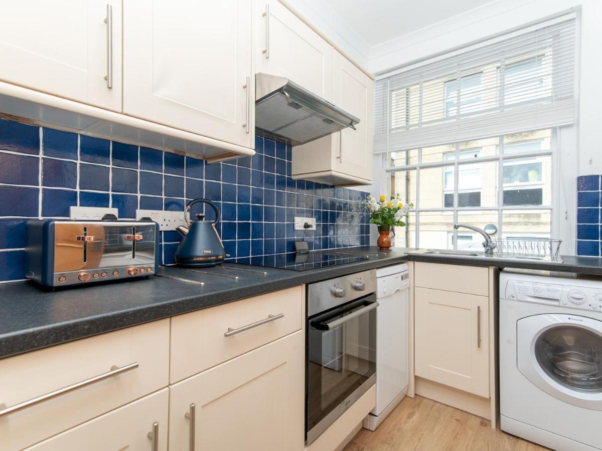 Pass The Keys Stylish 2 Bed Central Bath Apartment With Parking Exterior foto